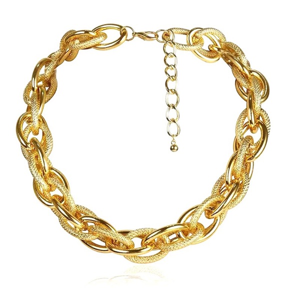 🍒3/$30 New Twisted Gold Link Necklace - Picture 2 of 4